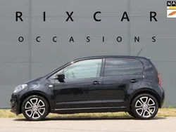 Zwart Gebruikt 2016 VW up! high up! Hatchback | € 8.890 (Iets duurder)