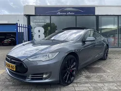Grijs Gebruikt 2013 Tesla Model S Performance Sedan | € 18.950 (Eerlijke prijs)