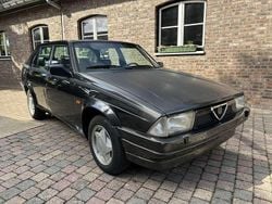Zwart Gebruikt 1992 Alfa Romeo 75 Sedan | € 3.950