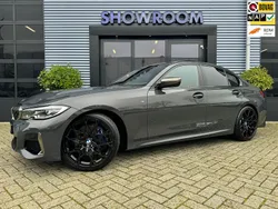 Grijs, metallic lak Gebruikt 2019 BMW 330 Executive Sedan | € 33.900