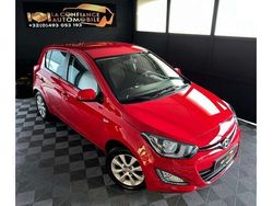 Rood Gebruikt 2013 Hyundai i20 Sedan | € 6.490 (Eerlijke prijs)