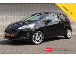 Zwart Gebruikt 2015 Ford Fiesta Titanium Hatchback | € 7.650 (Eerlijke prijs)