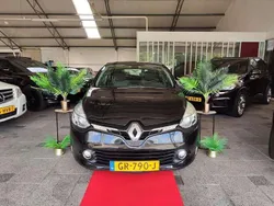 Zwart Gebruikt 2013 Renault Clio IV Expression Hatchback | € 4.250 (Iets duurder)