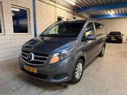 Grijs Gebruikt 2017 Mercedes V220 MPV | € 20.750