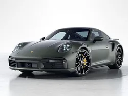 Groen Gebruikt 2023 Porsche 911 Turbo S Coupé | € 289.900 (Eerlijke prijs)