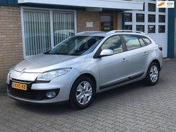 Grijs, metallic lak Gebruikt 2013 Renault Mégane GrandTour Expression Stationwagen | € 3.300 (Eerlijke prijs)