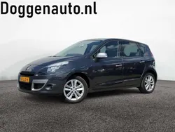 Grijs, metallic lak Gebruikt 2010 Renault Scénic III MPV | € 6.985 (Iets duurder)
