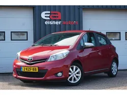 Rood Gebruikt 2013 Toyota Yaris Trend Hatchback | € 5.749 (Eerlijke prijs)