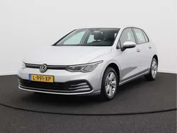 Grijs Gebruikt 2021 VW Golf VIII Life Hatchback | € 18.950 (Goede deal)