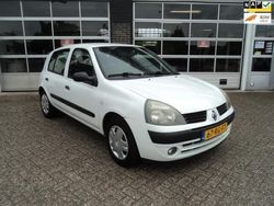 Wit Gebruikt 2005 Renault Clio II Hatchback | € 1.450 (Eerlijke prijs)