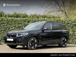 Zwart Gebruikt 2024 BMW iX3 M Sport SUV | € 54.895 (Eerlijke prijs)