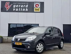 Grijs Gebruikt 2009 Dacia Sandero Hatchback | € 2.990 (Eerlijke prijs)
