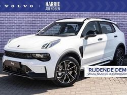 Wit, metallic lak Gebruikt 2025 Lynk & Co 01 SUV | € 38.899