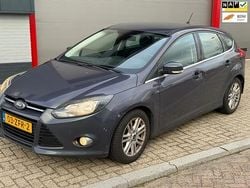 Grijs Gebruikt 2012 Ford Focus Titanium Hatchback | € 2.499 (Super prijs)