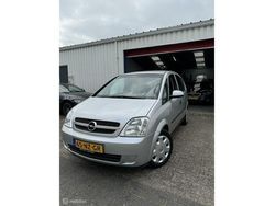 Grijs Gebruikt 2004 Opel Meriva Enjoy MPV | € 950 (Super prijs)