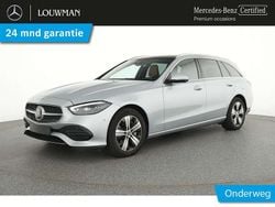 Zilver Gebruikt 2023 Mercedes C300e AMG Stationwagen | € 41.750 (Eerlijke prijs)