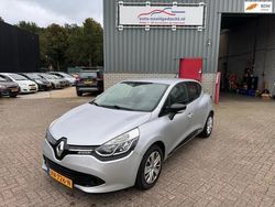 Grijs Gebruikt 2014 Renault Clio IV Night&Day Hatchback | € 4.250 (Eerlijke prijs)