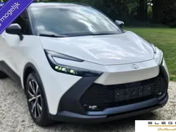 Wit Nieuw 2025 Toyota C-HR SUV | € 42.250 (Eerlijke prijs)