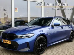 Blauw Gebruikt 2022 BMW 330e M Sport Stationwagen | € 41.815 (Iets duurder)