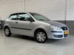 Zilver Gebruikt 2006 VW Polo Trendline Hatchback | € 1.950 (Goede deal)
