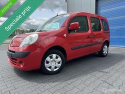 Rood Gebruikt 2009 Renault Kangoo Expression MPV | € 7.699 (Goede deal)