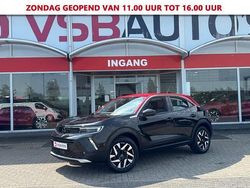 Zwart, metallic lak Gebruikt 2021 Opel Mokka SUV | € 18.950 (Eerlijke prijs)