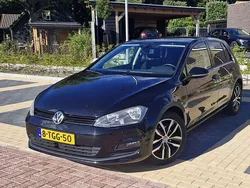 Zwart Gebruikt 2013 VW Golf VII Highline Hatchback | € 9.000 (Eerlijke prijs)