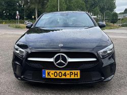 Zwart Gebruikt 2021 Mercedes A180 Hatchback | € 27.500 (Goede deal)