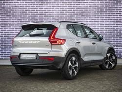 Grijs Gebruikt 2024 Volvo XC40 Plus SUV | € 41.899 (Eerlijke prijs)