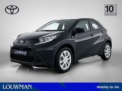 Zwart Nieuw 2025 Toyota Aygo Play Hatchback | € 19.945 (Goede deal)