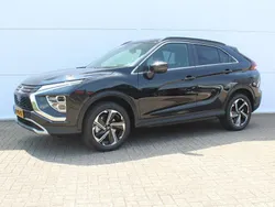 Zwart Gebruikt 2023 Mitsubishi Eclipse Cross Intense+ SUV | € 26.730 (Eerlijke prijs)