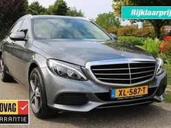 Grijs Gebruikt 2017 Mercedes C180 Prestige Stationwagen | € 19.650 (Eerlijke prijs)