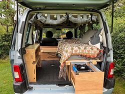 Grijs Gebruikt 2007 Peugeot Partner Van | € 4.990