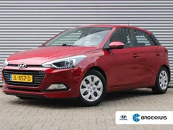 Rood, metallic lak Gebruikt 2016 Hyundai i20 Comfort Hatchback | € 10.900 (Eerlijke prijs)