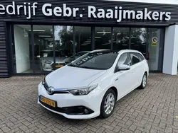 Wit Gebruikt 2016 Toyota Auris Touring Sports Trend Stationwagen | € 8.900 (Eerlijke prijs)