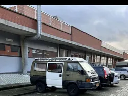 Mitsubishi L300