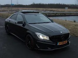 Zwart Gebruikt 2014 Mercedes CLA180 Edition 1 Sedan | € 18.000 (Duur)