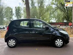Zwart, metallic lak Gebruikt 2008 Hyundai i10 Active Hatchback | € 1.649 (Eerlijke prijs)