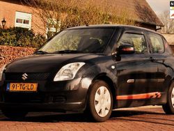 Zwart Gebruikt 2006 Suzuki Swift GLS Hatchback | € 1.800 (Eerlijke prijs)