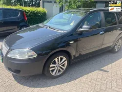 Zwart Gebruikt 2007 Fiat Croma Emotion Hatchback | € 1.499