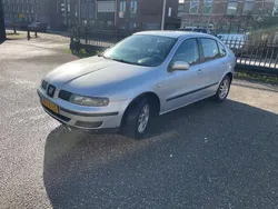 Grijs Gebruikt 2003 Seat Leon Hatchback | € 999 (Goede deal)