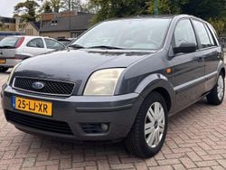 Grijs Gebruikt 2003 Ford Fusion Stationwagen | € 1.050 (Goede deal)