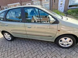 Groen Gebruikt 2002 Renault Scénic Sportway MPV | € 2.000 (Iets duurder)