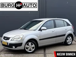 Grijs Gebruikt 2009 Kia Rio 2 Hatchback | € 2.950 (Eerlijke prijs)