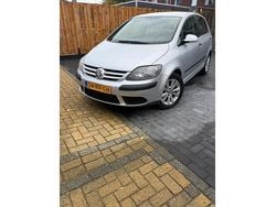 Grijs (metallic) Gebruikt 2005 VW Golf Plus Comfortline MPV | € 1.999 (Goede deal)