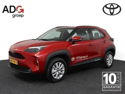 Rood Gebruikt 2025 Toyota Yaris Cross Active SUV | € 29.950 (Eerlijke prijs)