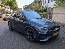 Blauw Gebruikt 2020 Mercedes GLA200 AMG Line Premium SUV | € 28.000 (Eerlijke prijs)