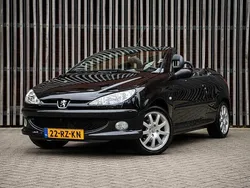 Zwart, metallic lak Gebruikt 2005 Peugeot 206 CC Cabriolet | € 2.195 (Eerlijke prijs)