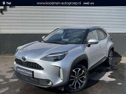 Grijs Gebruikt 2022 Toyota Yaris Cross Edition SUV | € 24.400 (Goede deal)