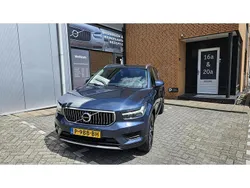 Blauw Gebruikt 2022 Volvo XC40 Inscription SUV | € 32.950 (Eerlijke prijs)